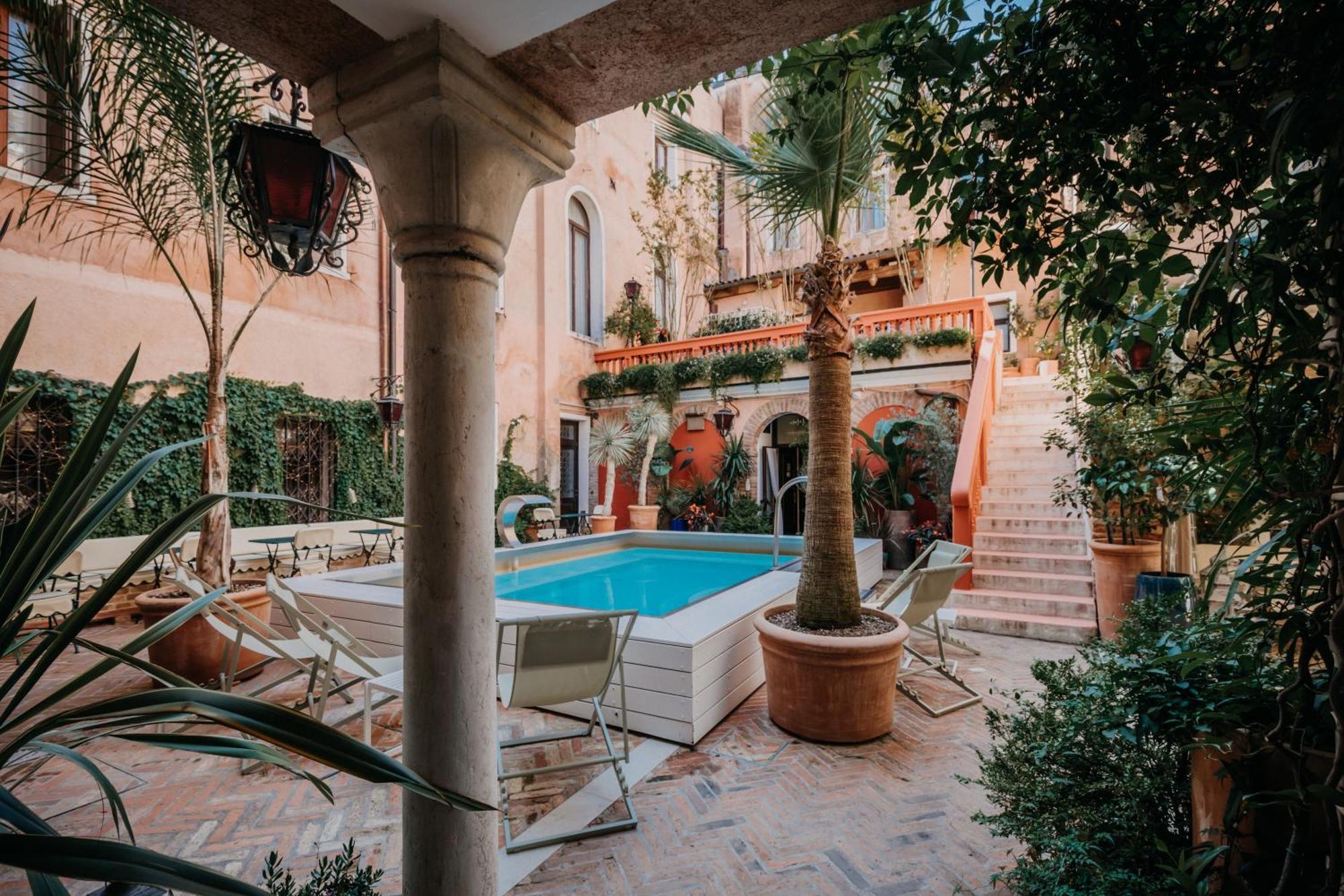 Suite com Vista da Piscina
