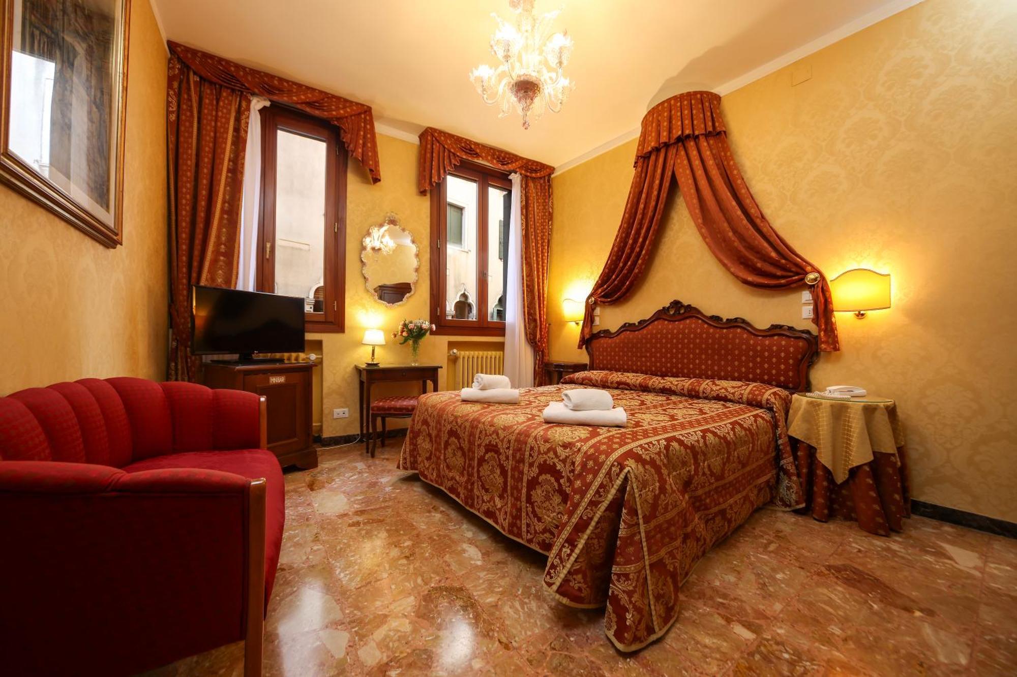 Double or Twin Room,1672562798:JPEG