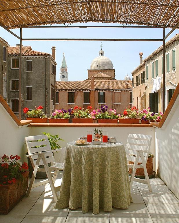 Superior Double or Twin Room with Terrace,110156628:JPEG